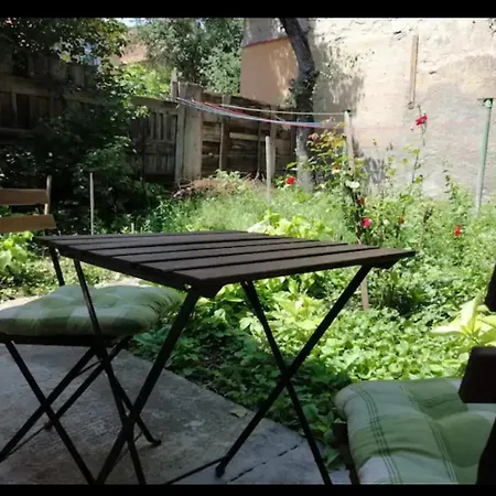 Berta Boutique Garsoniera Lägenhet *