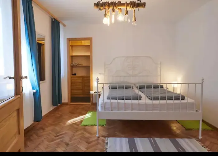 Berta Boutique Garsoniera